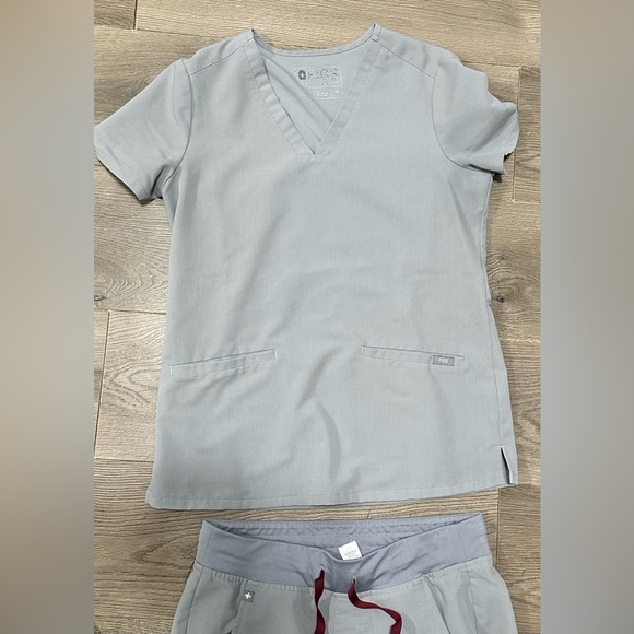 Figs Women’s Slate Scrub Set size XS and S - Picture 4 of 4